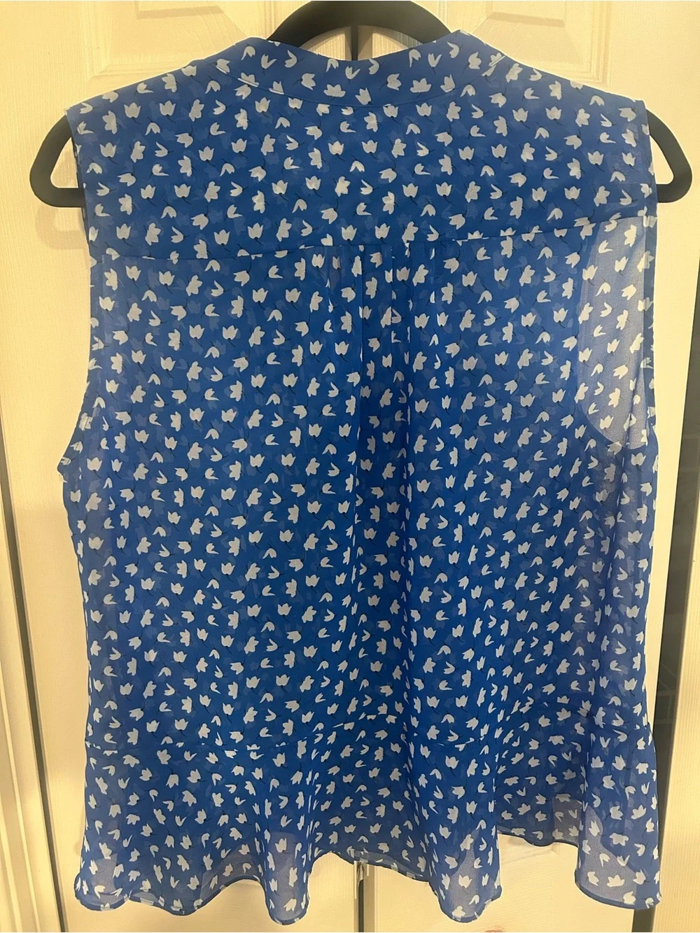 CAbi Royal Blue Sleeveless Pintuck Button-Front Blouse with White Abstract Print - Picture 2 of 2